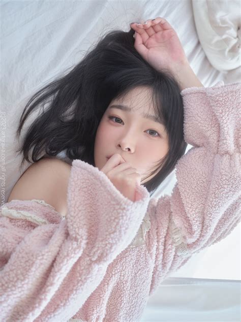 Inkyung (강인경) – Birthday “26 photos and 3 videos” .